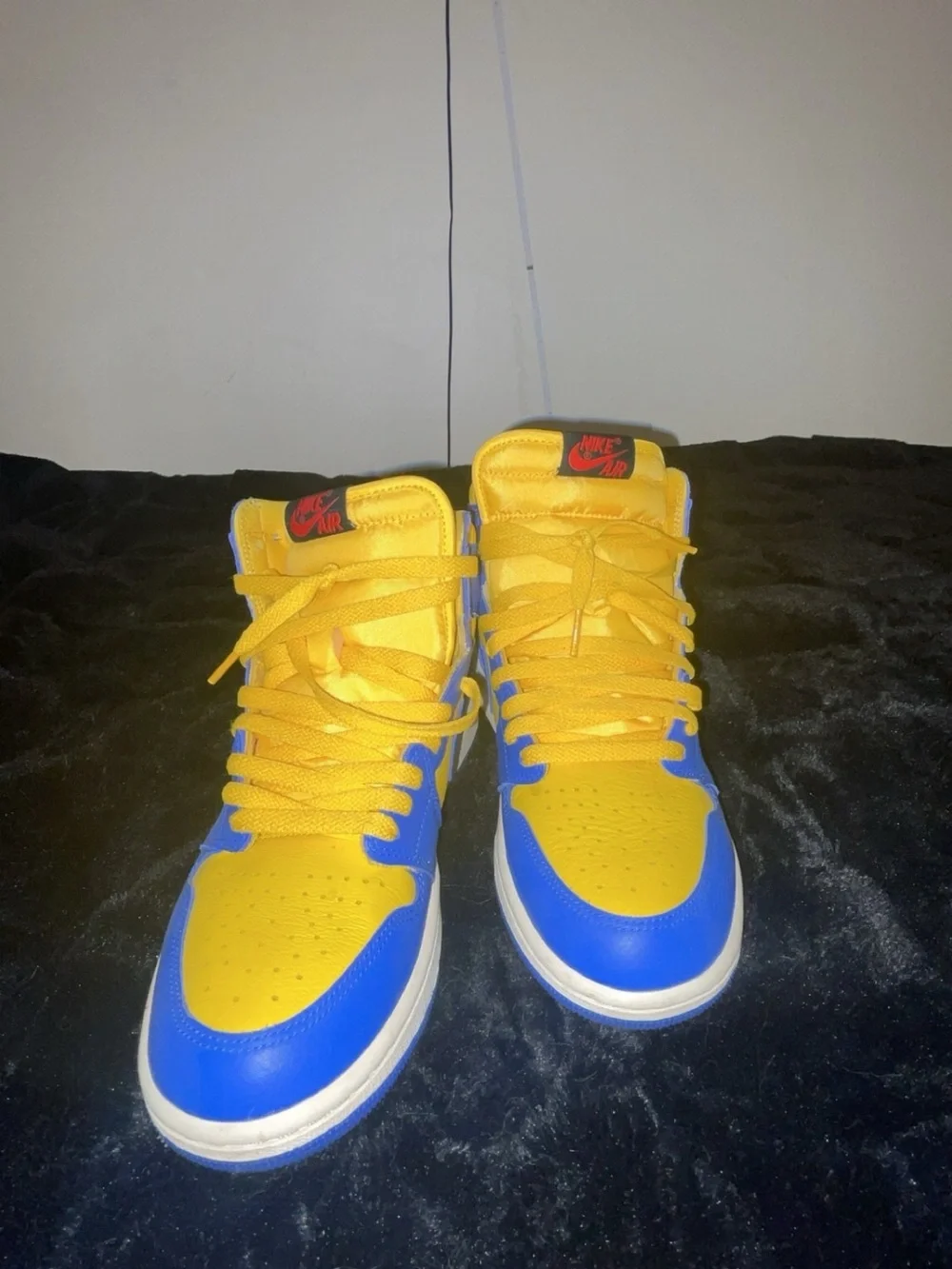 Nike Air Jordan 1 Retro High “OG Laney”